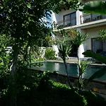 Arnaya Homestay