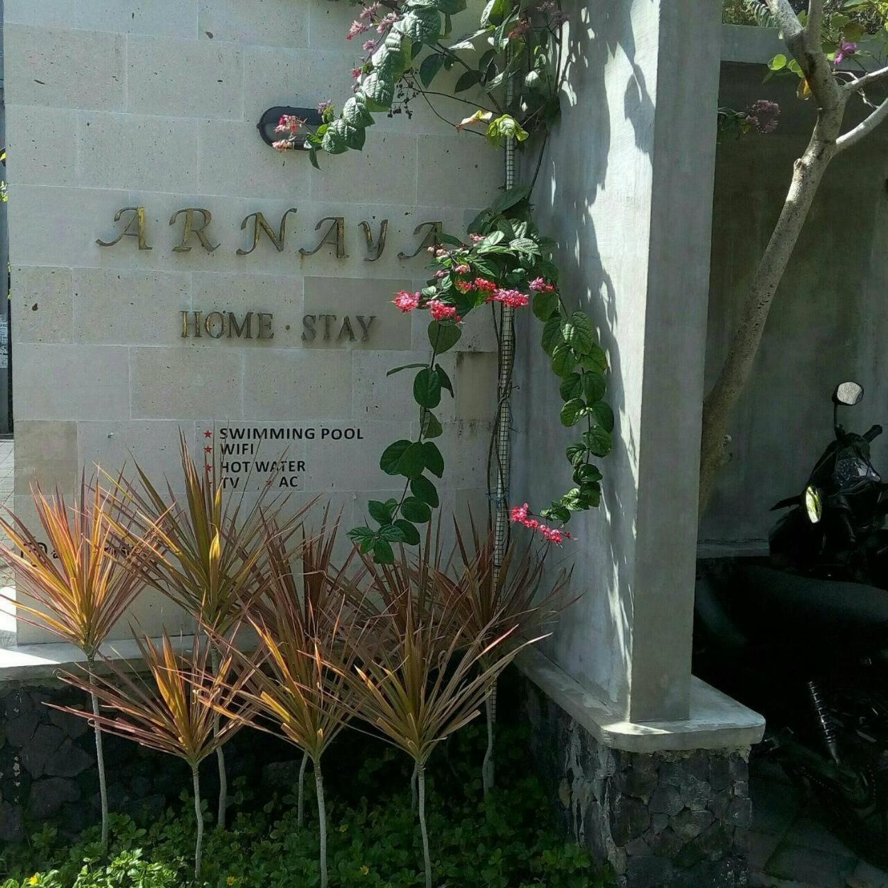 Arnaya *